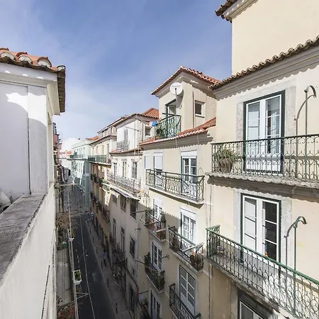 Lovelystay - Vintage In Rosa Street Apartman Lisboa